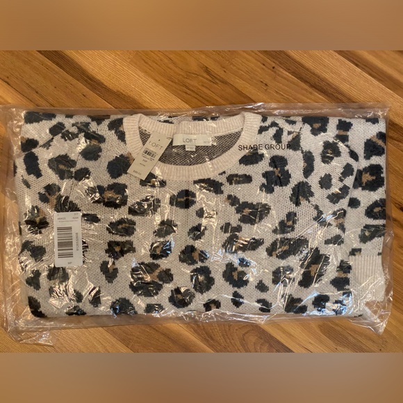 NWT Loft Women’s Leopard Print Sweater Dress - Petite Medium - Picture 3 of 5